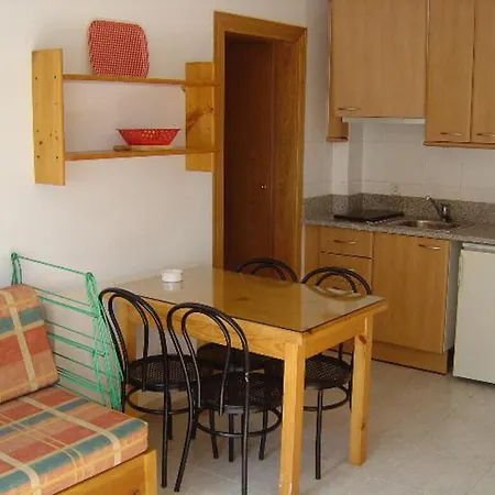 热带公寓 滨海略雷特