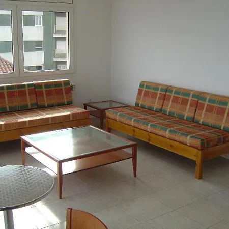 热带公寓 * 滨海略雷特